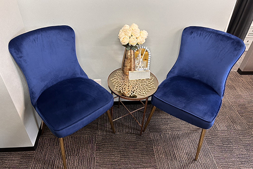 レグルスゼロ松山店待合室